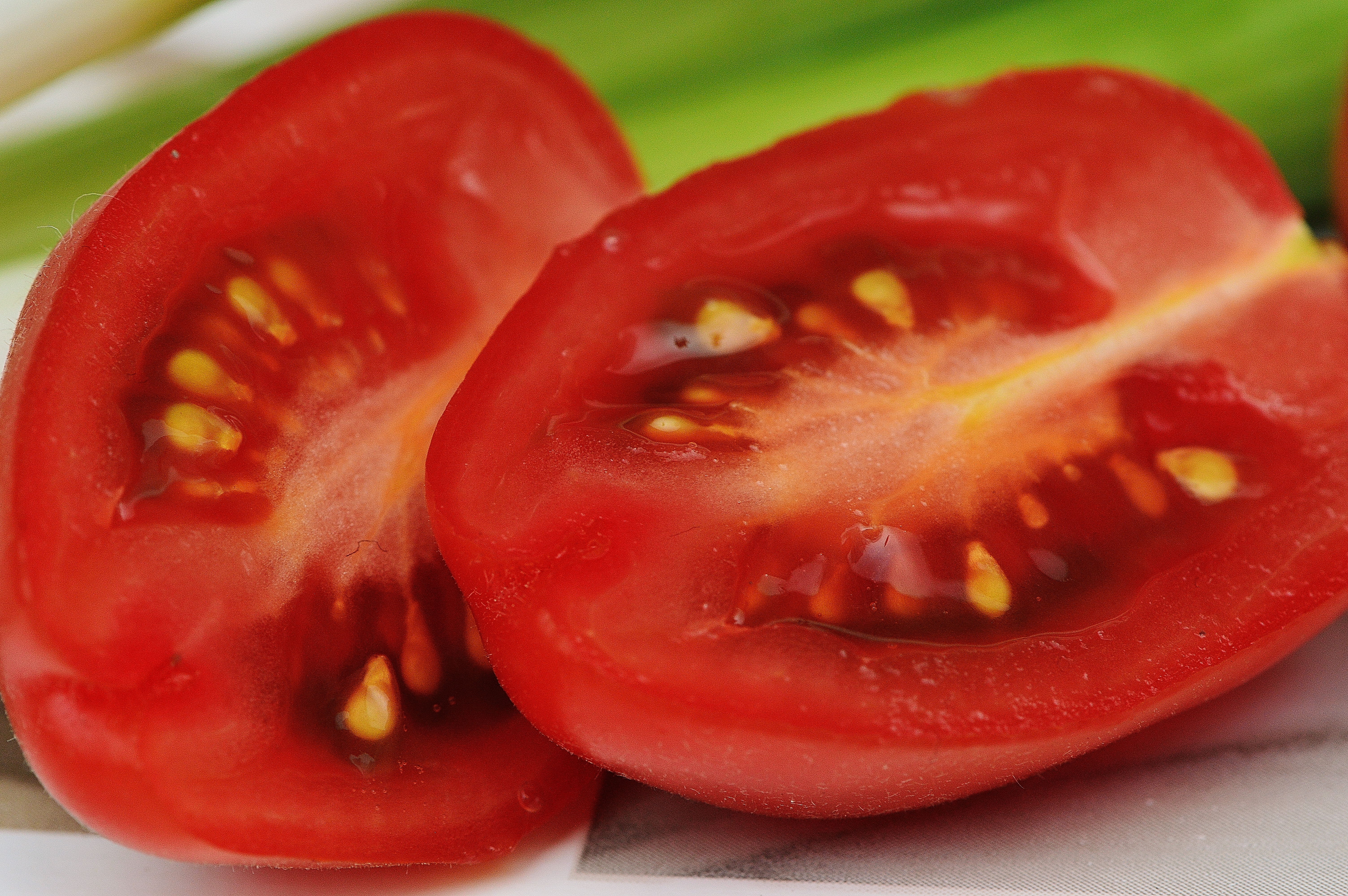 sliced tomatoe