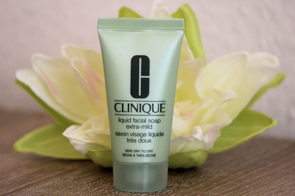 clinique extra mid soft tube preview