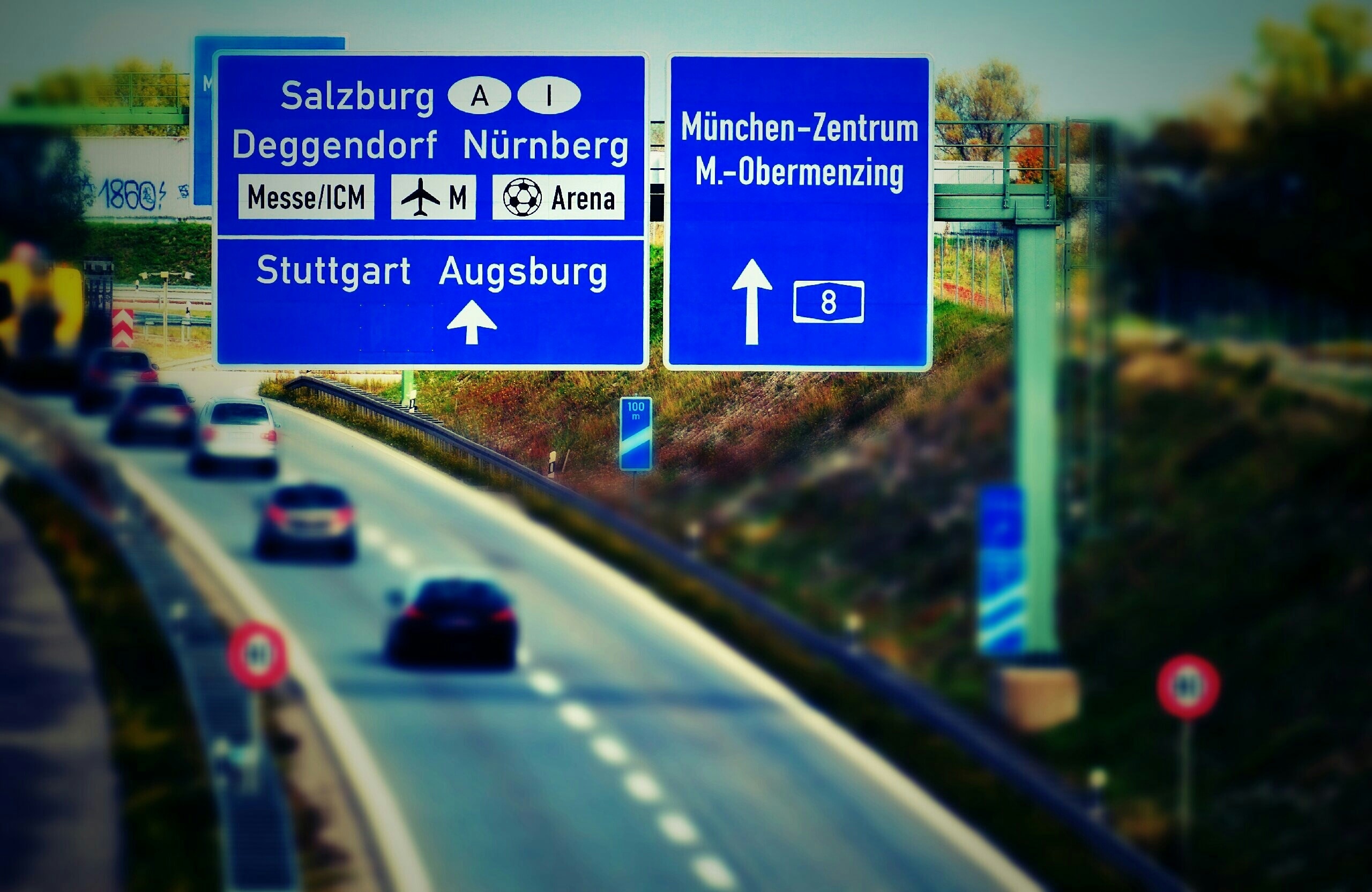 salszurg deggendorf nurnberg stuttgart augsbur signage