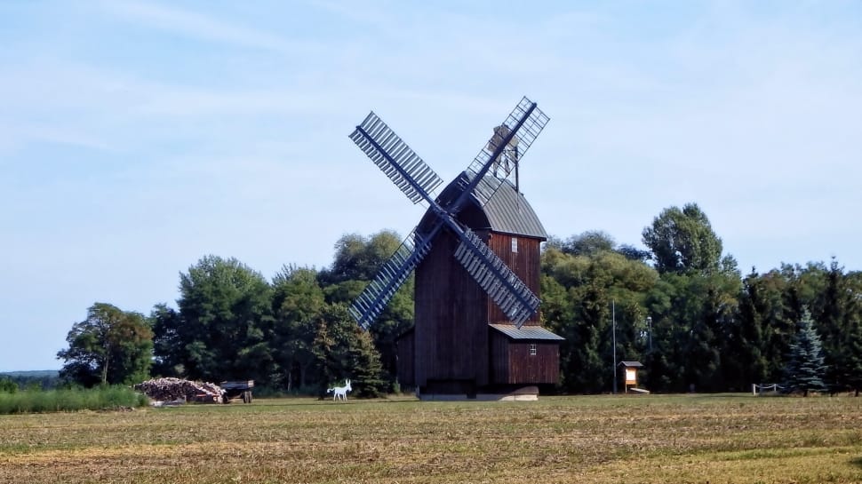 barn with windmill preview