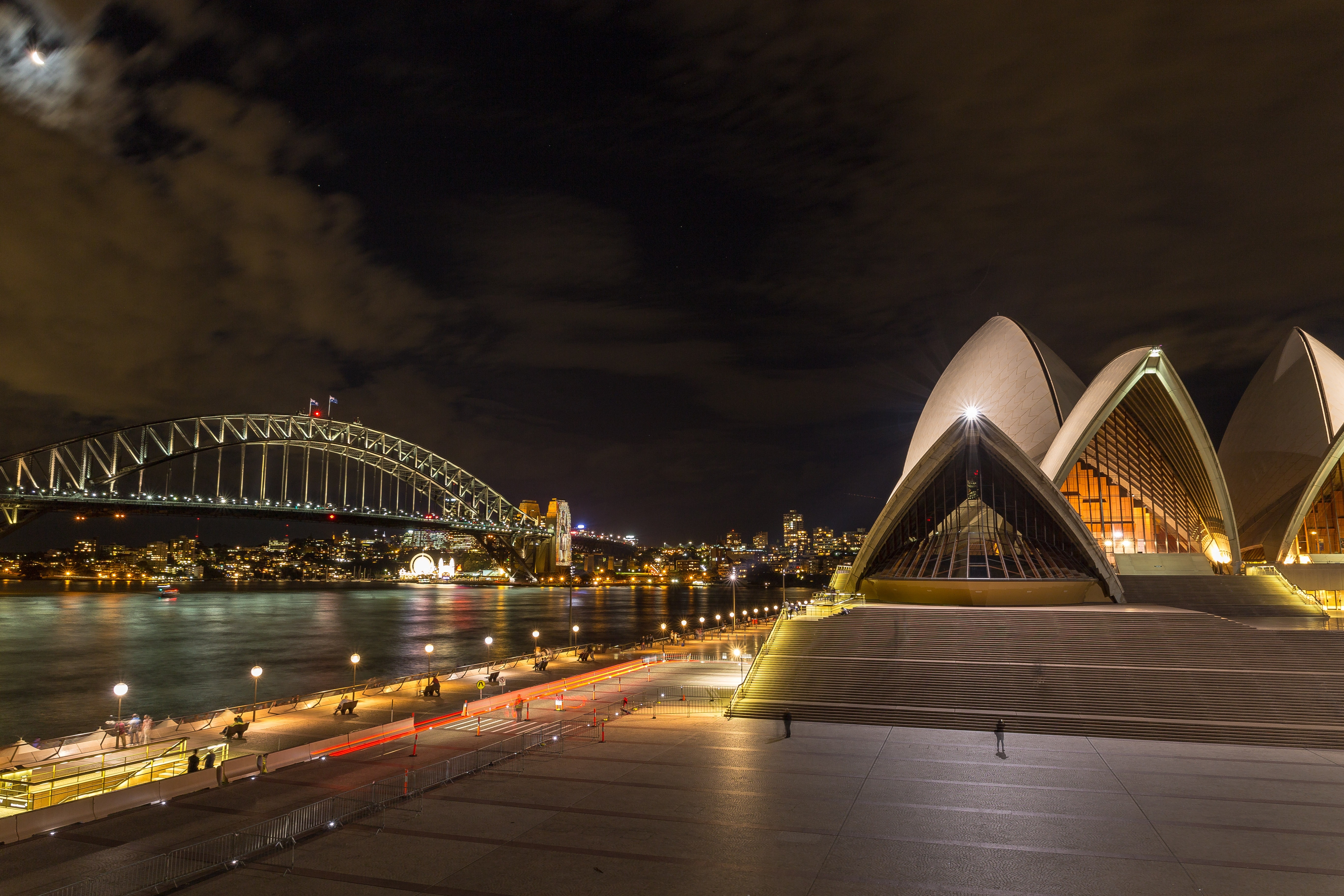 Sydney Opera House and City Harbor Bridge