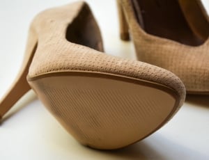 women's brown platform heels thumbnail