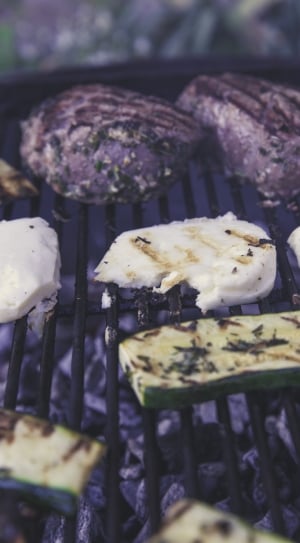 grilled food in selective focus photography thumbnail