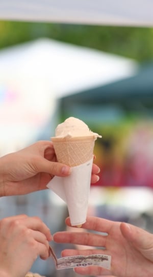 cone with ice cream thumbnail
