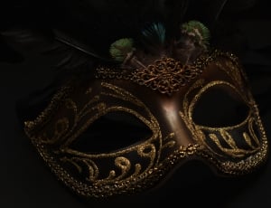 brown masquerade thumbnail