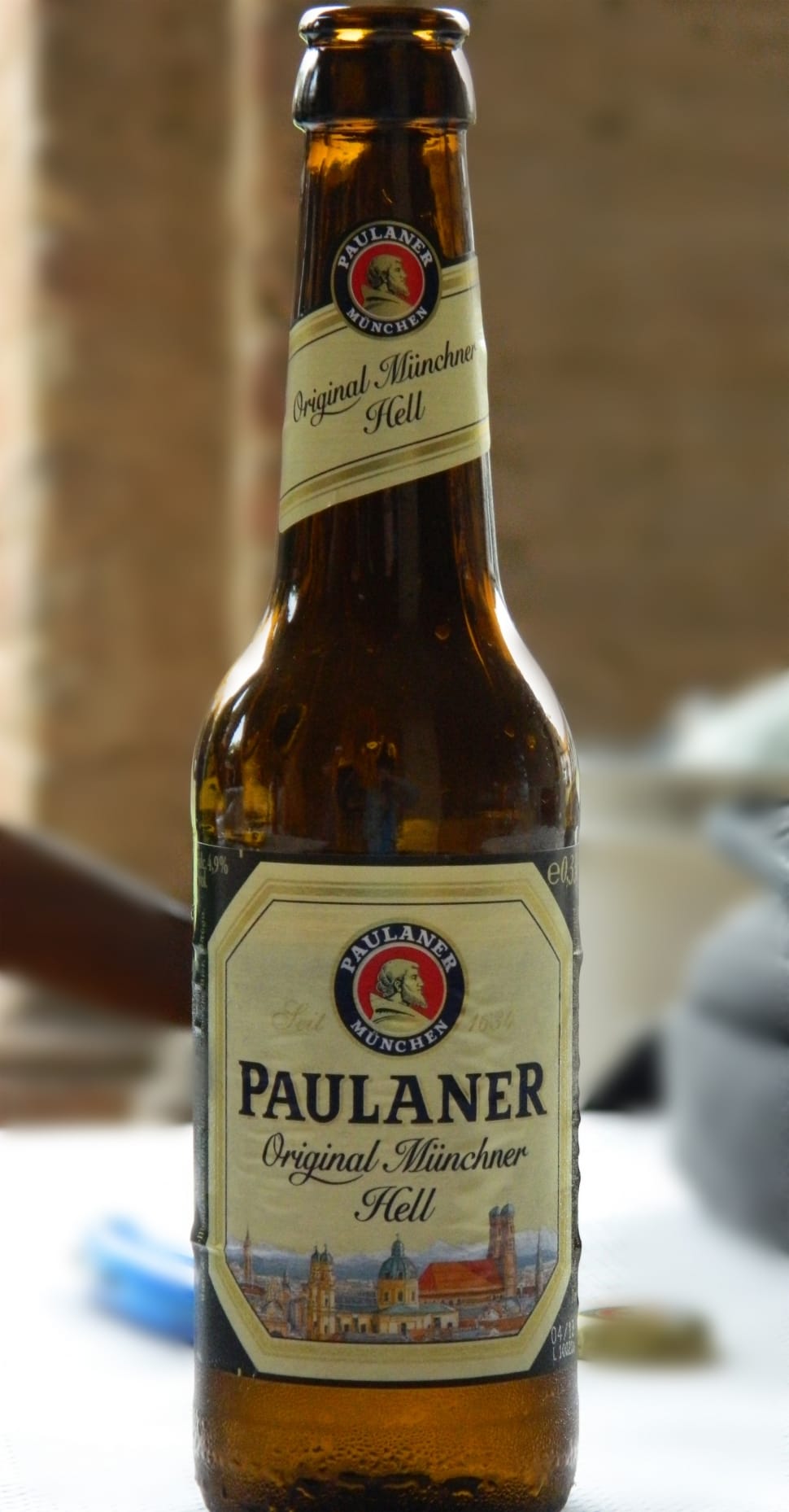 Paulaner original Miinchner Hell wine bottle preview