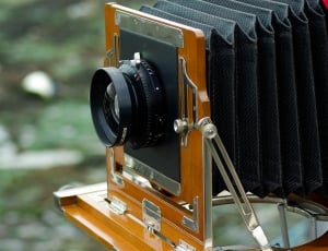 black and brown vintage camera thumbnail
