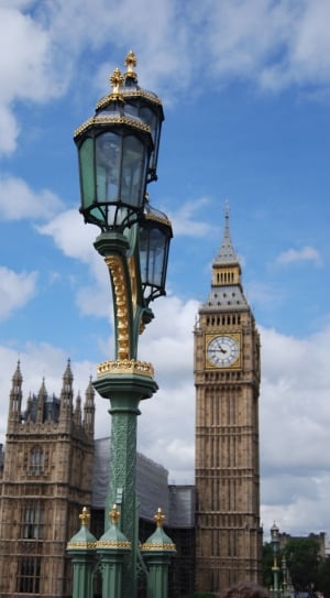 green and gold post lamp and big ben elizabeth tower thumbnail
