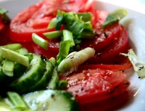 green and red vegetable dish thumbnail