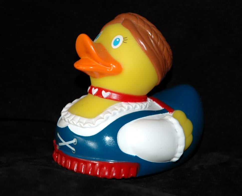 mother duck rubber toy preview