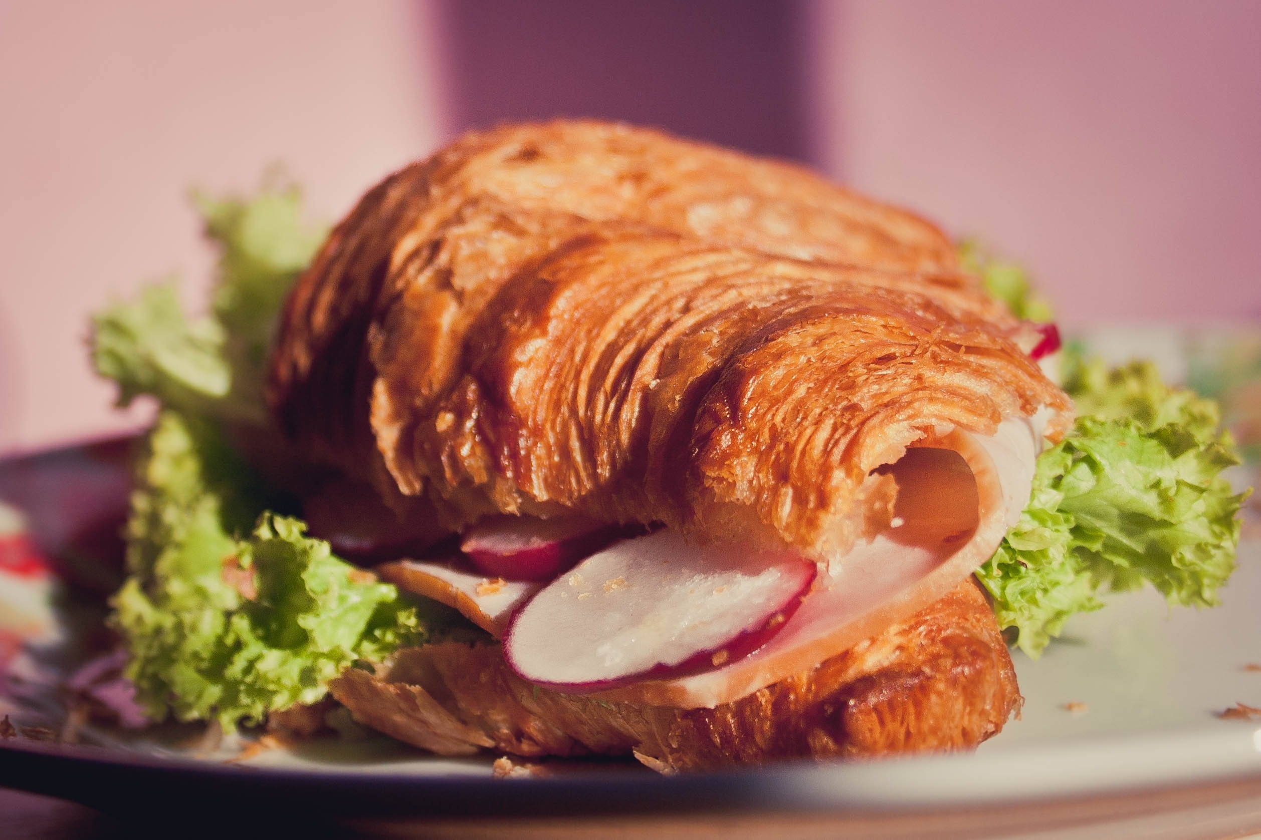 Sandwich, Croissant, Food, Light, food, food and drink