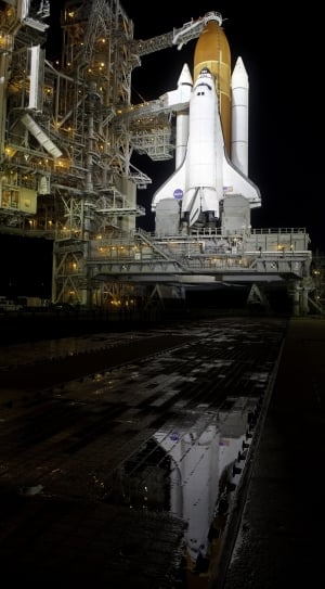white and brown space shuttle thumbnail