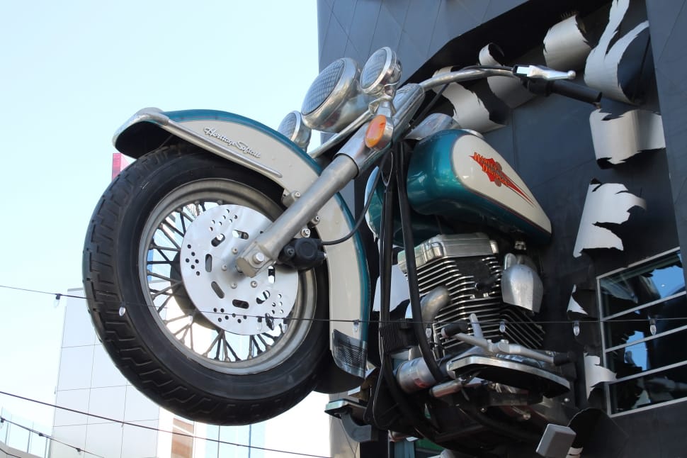 mounted harley davidson cruiser motorcycle preview